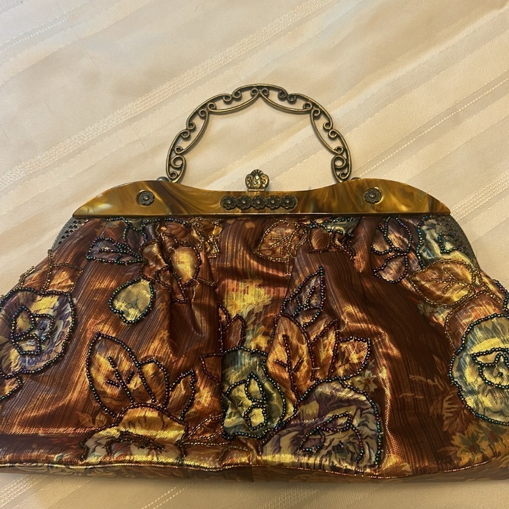 Sequined Shiny Evening Bag - Picture 6 of 11